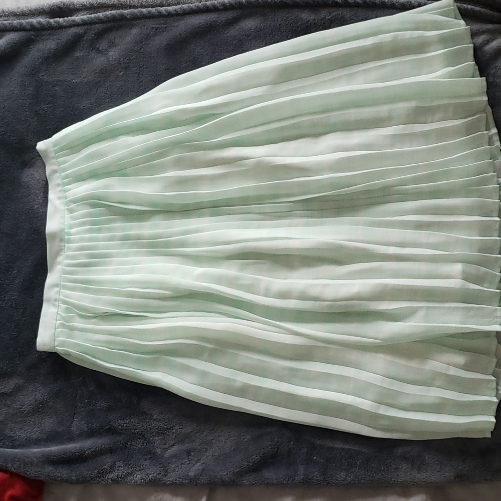Dynamite Midi Skirt
